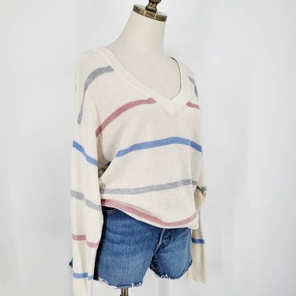 American Eagle Striped Knit Sweater V Neck Slouchy Cream Pink Blue Small - Picture 1 of 8